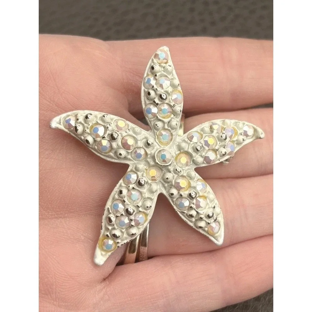 VTG St John Enamel White Starfish Beach Brooch Pin AB AURORA BOREALIS Rhinestone